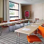 Mercure Centre Hotel 4*