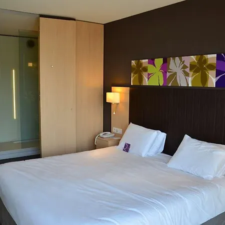 Mercure Centre Hotel 4*