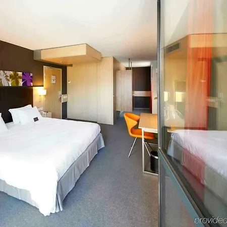 Mercure Centre Hotel 4*