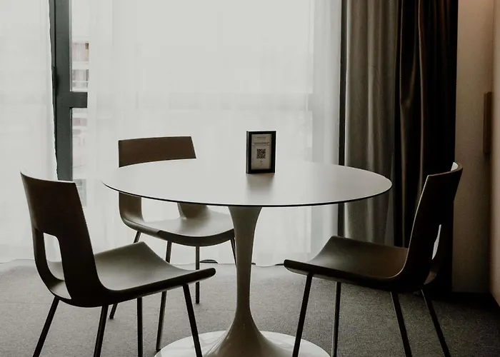 Mercure Centre Hotel 4*