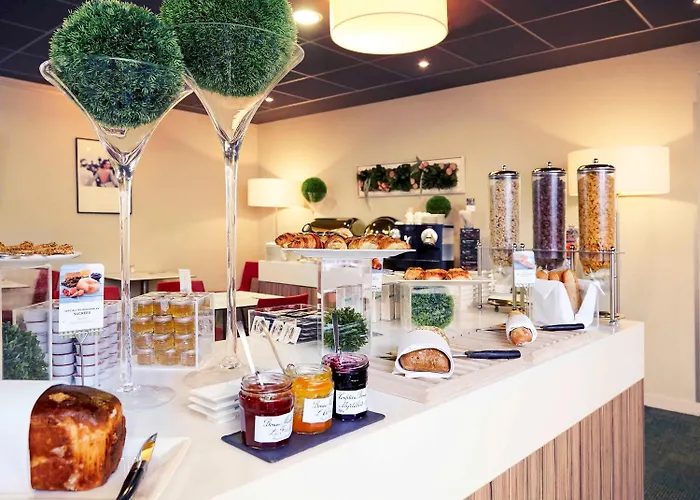 Mercure Centre Hotel 4*